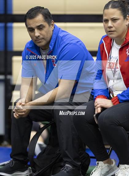 Thumbnail 3 in  UIL Boys Wrestling Region 4 Finals (Day 1) photogallery.