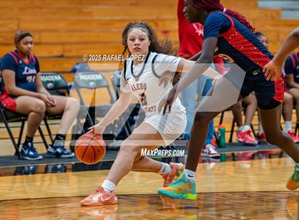 Thumbnail 3 in Alief Taylor vs. Aledo (McDonald's Texas Invitational) photogallery.