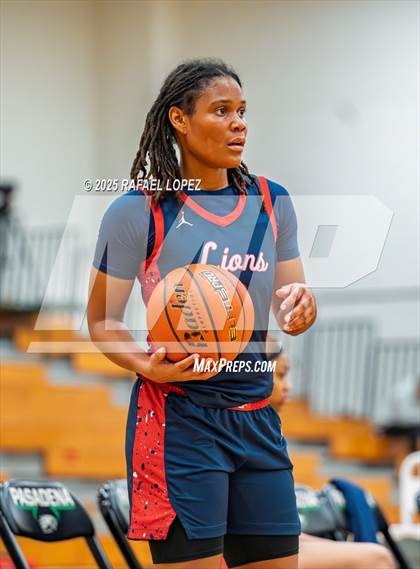 Thumbnail 1 in Alief Taylor vs. Aledo (McDonald's Texas Invitational) photogallery.