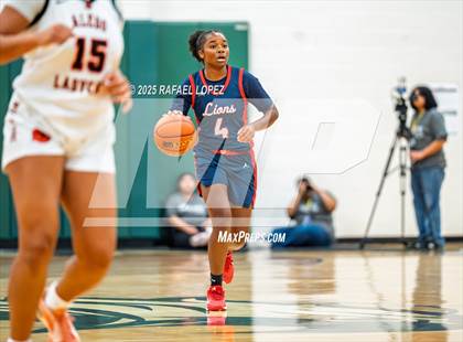 Thumbnail 2 in Alief Taylor vs. Aledo (McDonald's Texas Invitational) photogallery.