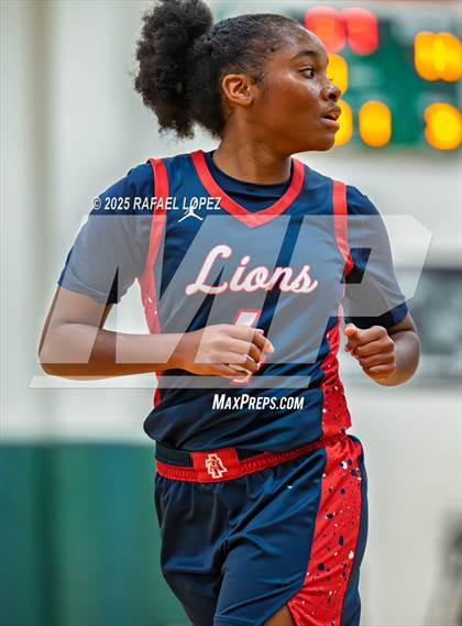 Thumbnail 2 in Alief Taylor vs. Aledo (McDonald's Texas Invitational) photogallery.