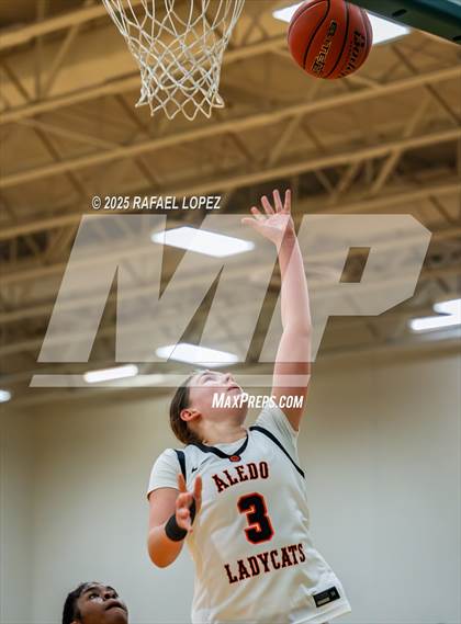 Thumbnail 3 in Alief Taylor vs. Aledo (McDonald's Texas Invitational) photogallery.