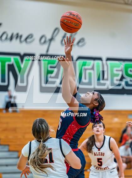 Thumbnail 3 in Alief Taylor vs. Aledo (McDonald's Texas Invitational) photogallery.