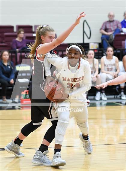 Thumbnail 2 in Madison vs Churchill photogallery.