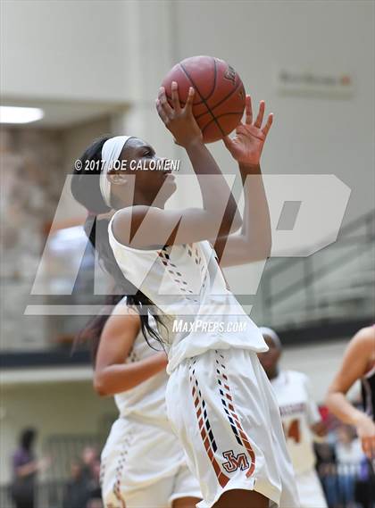 Thumbnail 1 in Madison vs Churchill photogallery.
