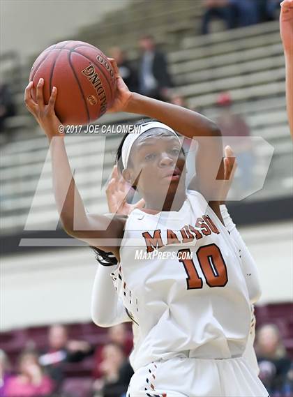Thumbnail 3 in Madison vs Churchill photogallery.