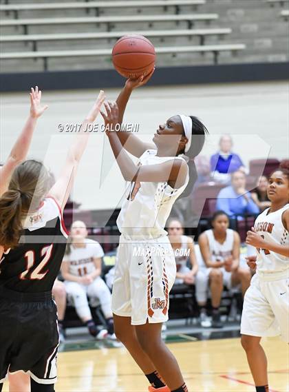 Thumbnail 1 in Madison vs Churchill photogallery.