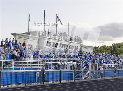 Thumbnail 2 in Dixie Heights @ Covington Catholic photogallery.