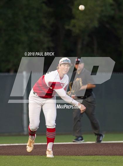 Thumbnail 1 in Lake Travis vs San Antonio Reagan (UIL 6A Regional Quarterfinal) photogallery.