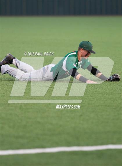 Thumbnail 2 in Lake Travis vs San Antonio Reagan (UIL 6A Regional Quarterfinal) photogallery.