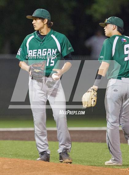 Thumbnail 1 in Lake Travis vs San Antonio Reagan (UIL 6A Regional Quarterfinal) photogallery.