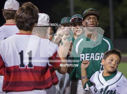 Thumbnail 3 in Lake Travis vs San Antonio Reagan (UIL 6A Regional Quarterfinal) photogallery.