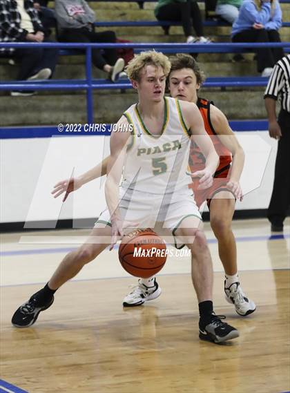 Thumbnail 3 in Southwestern vs. Waterloo (Freeburg/Columbia Holliday Tournament) photogallery.