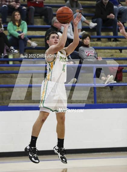 Thumbnail 3 in Southwestern vs. Waterloo (Freeburg/Columbia Holliday Tournament) photogallery.