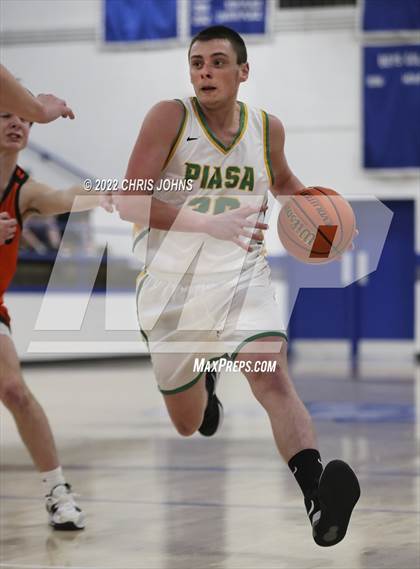 Thumbnail 2 in Southwestern vs. Waterloo (Freeburg/Columbia Holliday Tournament) photogallery.