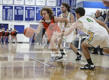 Thumbnail 1 in Southwestern vs. Waterloo (Freeburg/Columbia Holliday Tournament) photogallery.