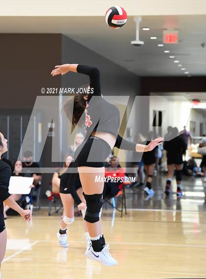 Thumbnail 3 in Maricopa vs. St. Johns (EPIC Tournament Chandler Prep Invite) photogallery.
