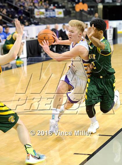 Thumbnail 1 in Puyallup vs Kentridge (4A SPSL Tournament) photogallery.