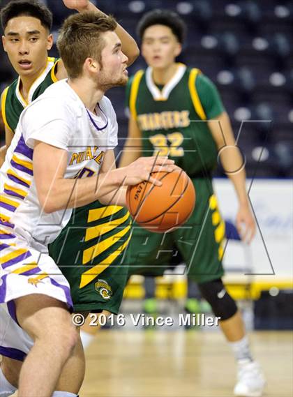 Thumbnail 2 in Puyallup vs Kentridge (4A SPSL Tournament) photogallery.