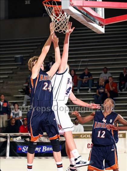 Thumbnail 1 in Bush vs. Madison (McDonald's Texas Invitational) photogallery.
