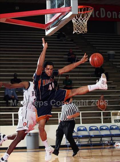 Thumbnail 1 in Bush vs. Madison (McDonald's Texas Invitational) photogallery.
