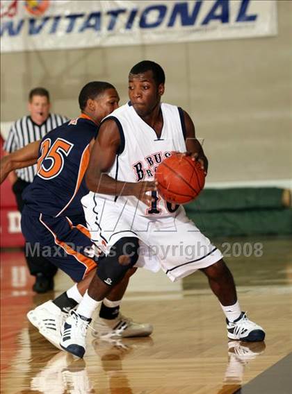 Thumbnail 3 in Bush vs. Madison (McDonald's Texas Invitational) photogallery.