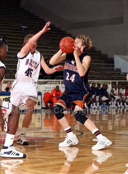 Thumbnail 3 in Bush vs. Madison (McDonald's Texas Invitational) photogallery.