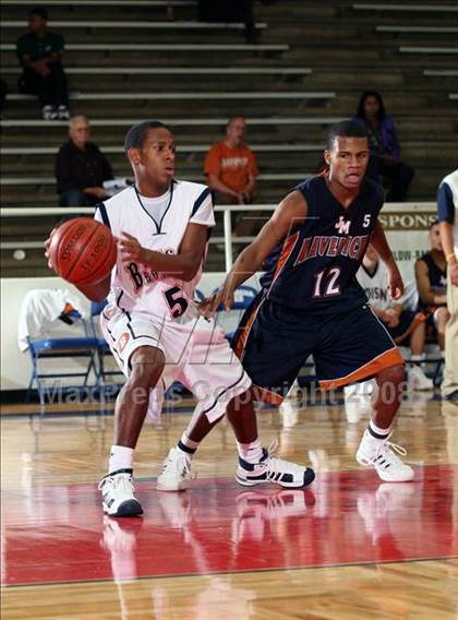 Thumbnail 3 in Bush vs. Madison (McDonald's Texas Invitational) photogallery.