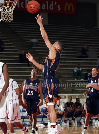 Thumbnail 2 in Bush vs. Madison (McDonald's Texas Invitational) photogallery.