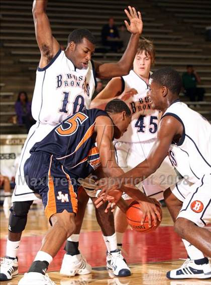 Thumbnail 1 in Bush vs. Madison (McDonald's Texas Invitational) photogallery.