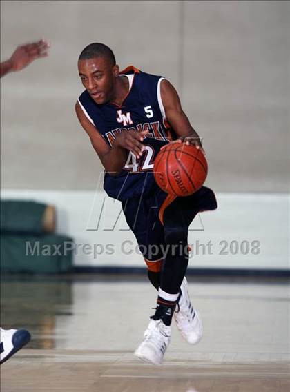 Thumbnail 1 in Bush vs. Madison (McDonald's Texas Invitational) photogallery.