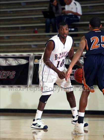 Thumbnail 3 in Bush vs. Madison (McDonald's Texas Invitational) photogallery.