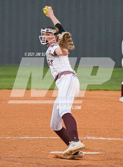 Thumbnail 1 in Paetow @ Waller photogallery.