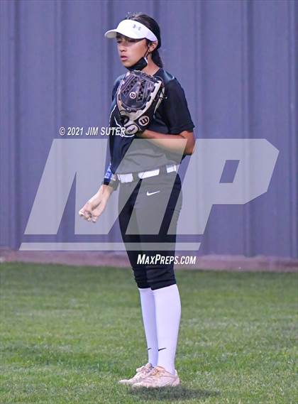 Thumbnail 2 in Paetow @ Waller photogallery.