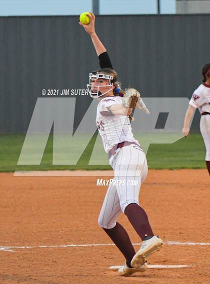 Thumbnail 2 in Paetow @ Waller photogallery.