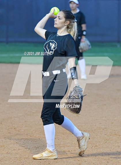 Thumbnail 2 in Paetow @ Waller photogallery.