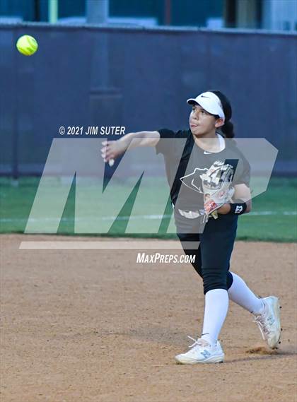 Thumbnail 1 in Paetow @ Waller photogallery.