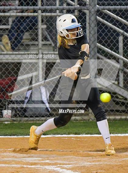 Thumbnail 2 in Paetow @ Waller photogallery.