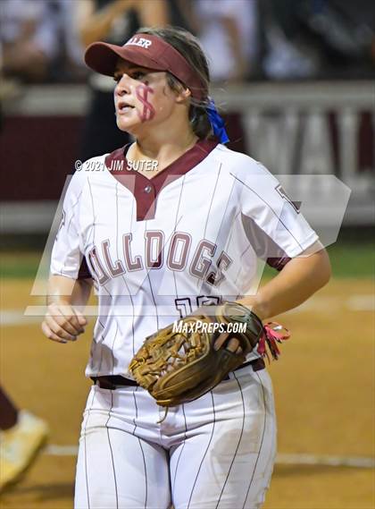 Thumbnail 3 in Paetow @ Waller photogallery.