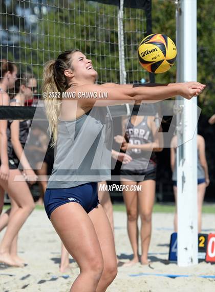 Thumbnail 2 in San Juan Hills @ JSerra Catholic photogallery.