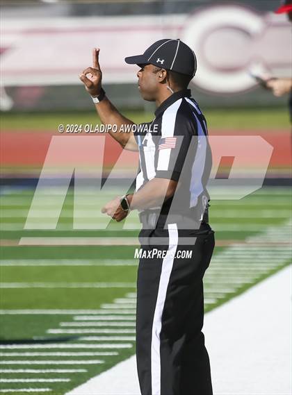 Thumbnail 3 in Covenant vs. Covenant Christian (TAPPS Football Div III Playoff) photogallery.