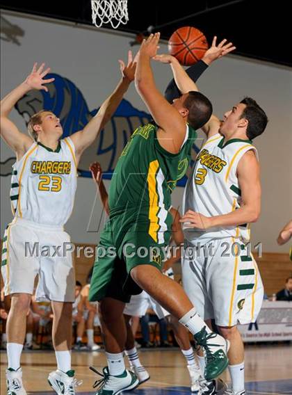 Thumbnail 1 in Moorpark vs. Edison (MaxPreps Holiday Classic) photogallery.