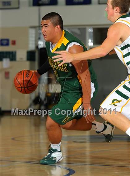 Thumbnail 3 in Moorpark vs. Edison (MaxPreps Holiday Classic) photogallery.