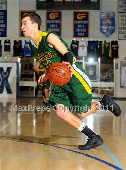Thumbnail 2 in Moorpark vs. Edison (MaxPreps Holiday Classic) photogallery.