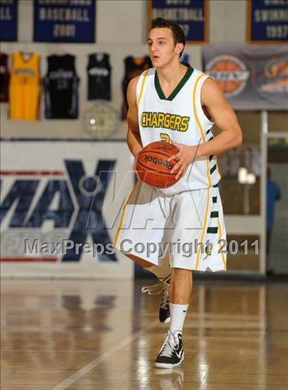 Thumbnail 2 in Moorpark vs. Edison (MaxPreps Holiday Classic) photogallery.