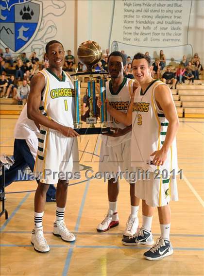 Thumbnail 3 in Moorpark vs. Edison (MaxPreps Holiday Classic) photogallery.