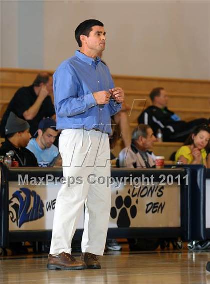 Thumbnail 1 in Moorpark vs. Edison (MaxPreps Holiday Classic) photogallery.