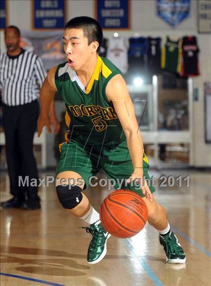 Thumbnail 2 in Moorpark vs. Edison (MaxPreps Holiday Classic) photogallery.