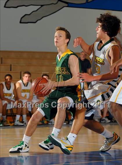 Thumbnail 1 in Moorpark vs. Edison (MaxPreps Holiday Classic) photogallery.