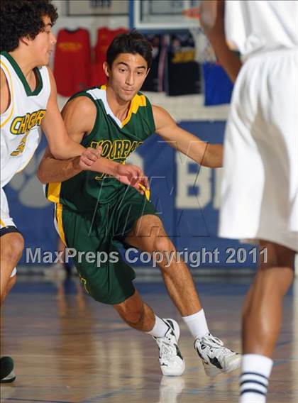 Thumbnail 3 in Moorpark vs. Edison (MaxPreps Holiday Classic) photogallery.